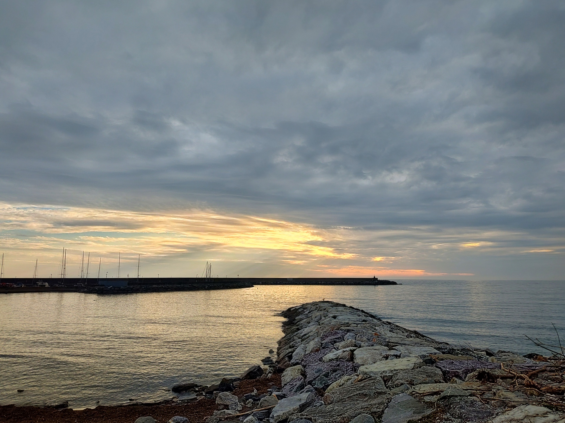 Sunset on Chiavari.
#olas #italy #photography